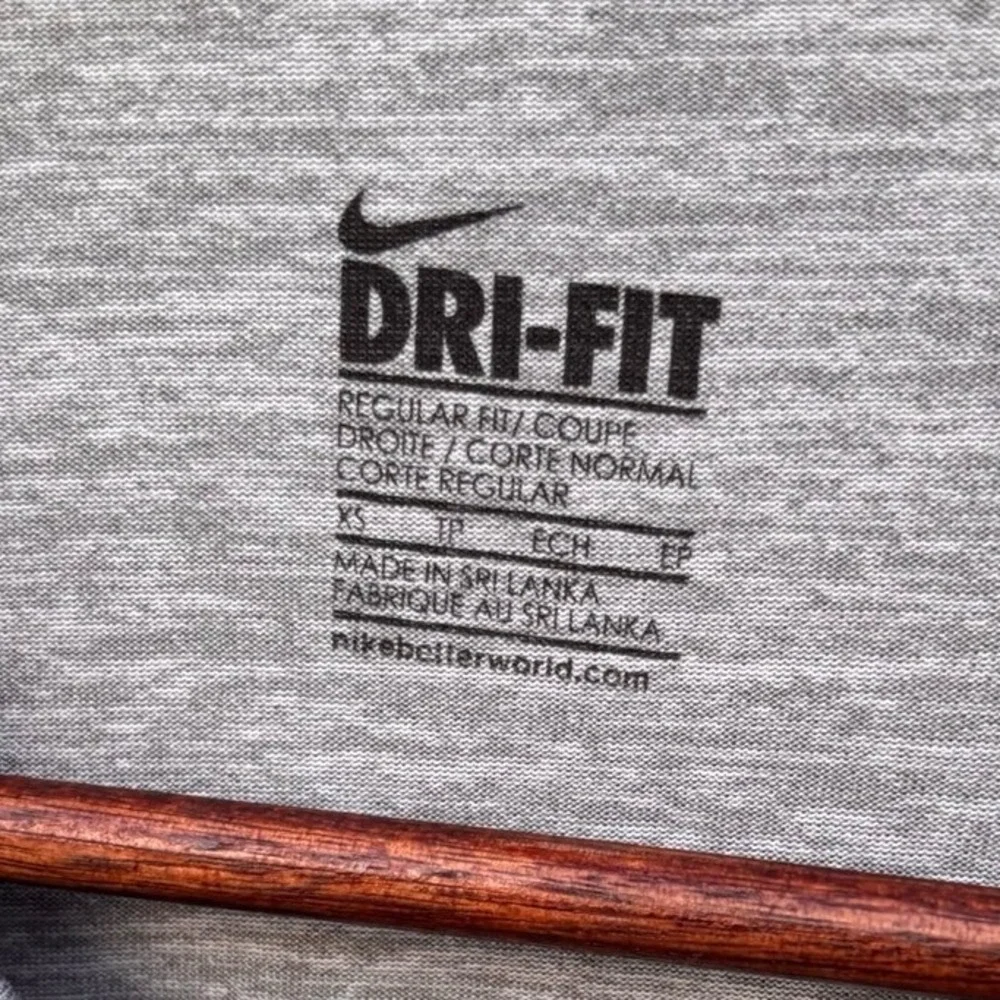 Nike Tank Top Womens XS Grey Dri-FIT One Step Closer To Greatness Pink EXCELLENT